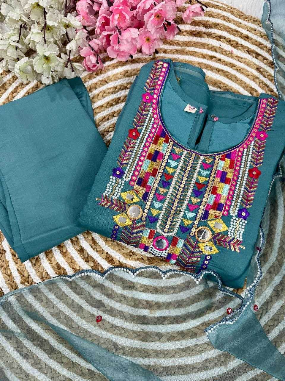 Chanderi Silk Kurti Bottom With Dupatta - MYLUXURY LANE ENTERPRISE